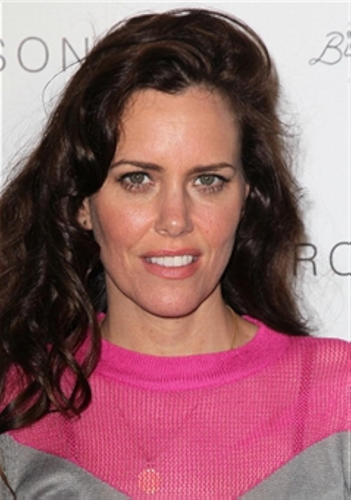 Ione Skye Wiki / Bio
