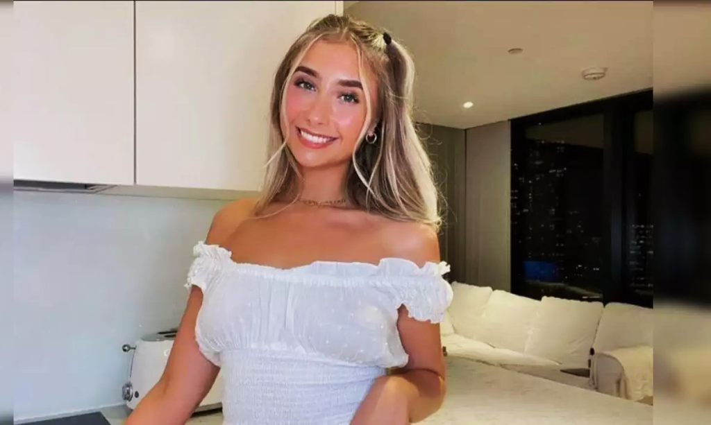 Lily Phillips Wiki / Bio